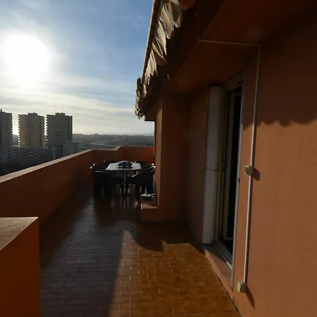 Rooftop 8 Personnes Grande Terrasse Avec Parking Quartier Aeroport 아파트 *