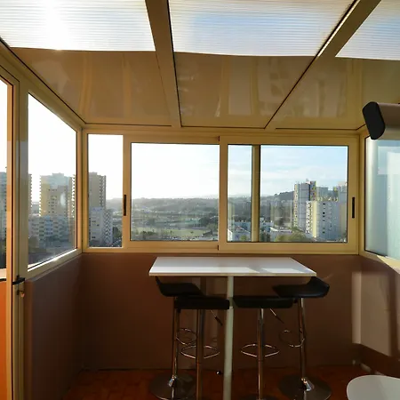 Rooftop 8 Personnes Grande Terrasse Avec Parking Quartier Aeroport Nice
